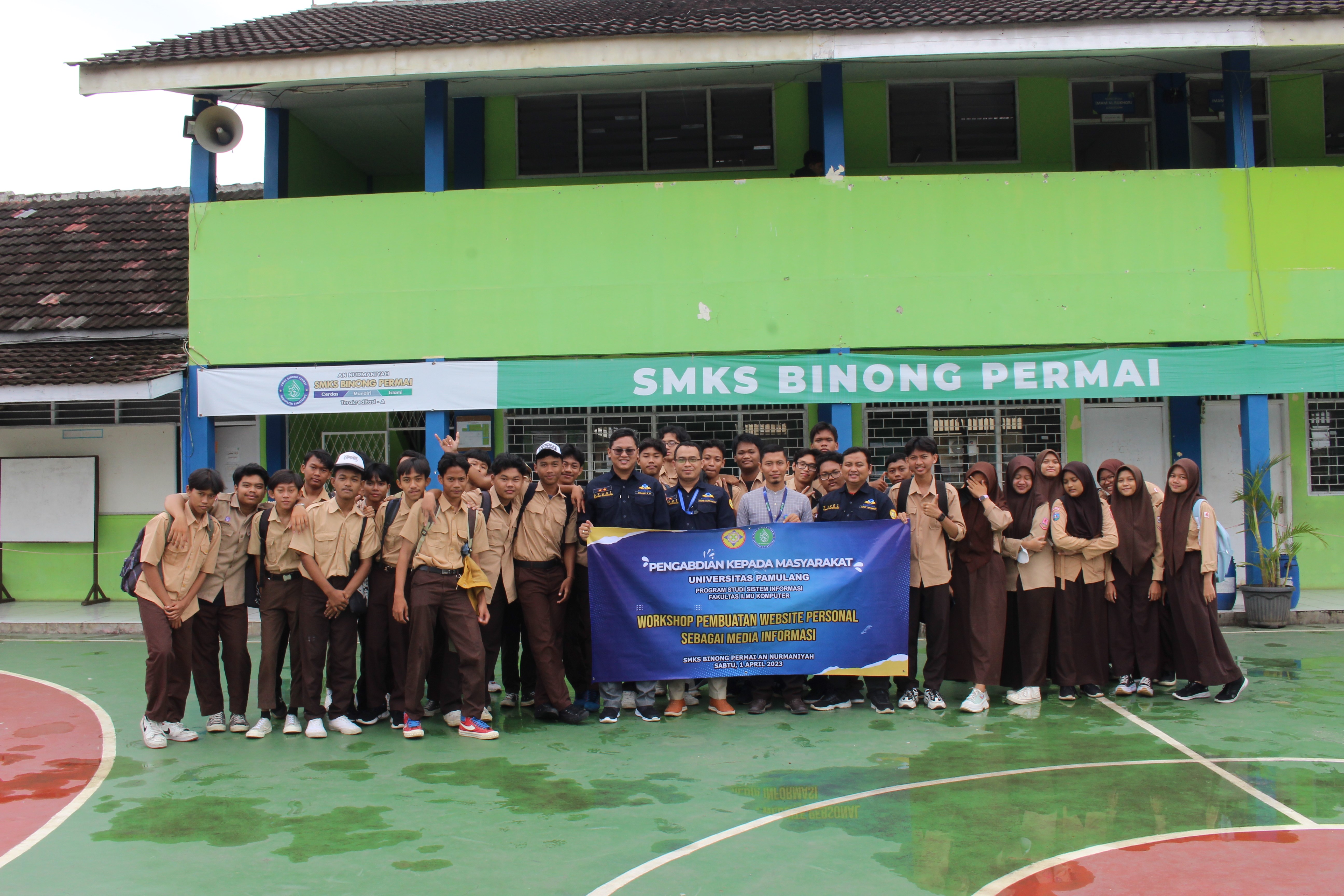 Dosen Universitas Pamulang Gelar PKM tentang Pelatihan Pembuatan Website di SMKS Binong Permai